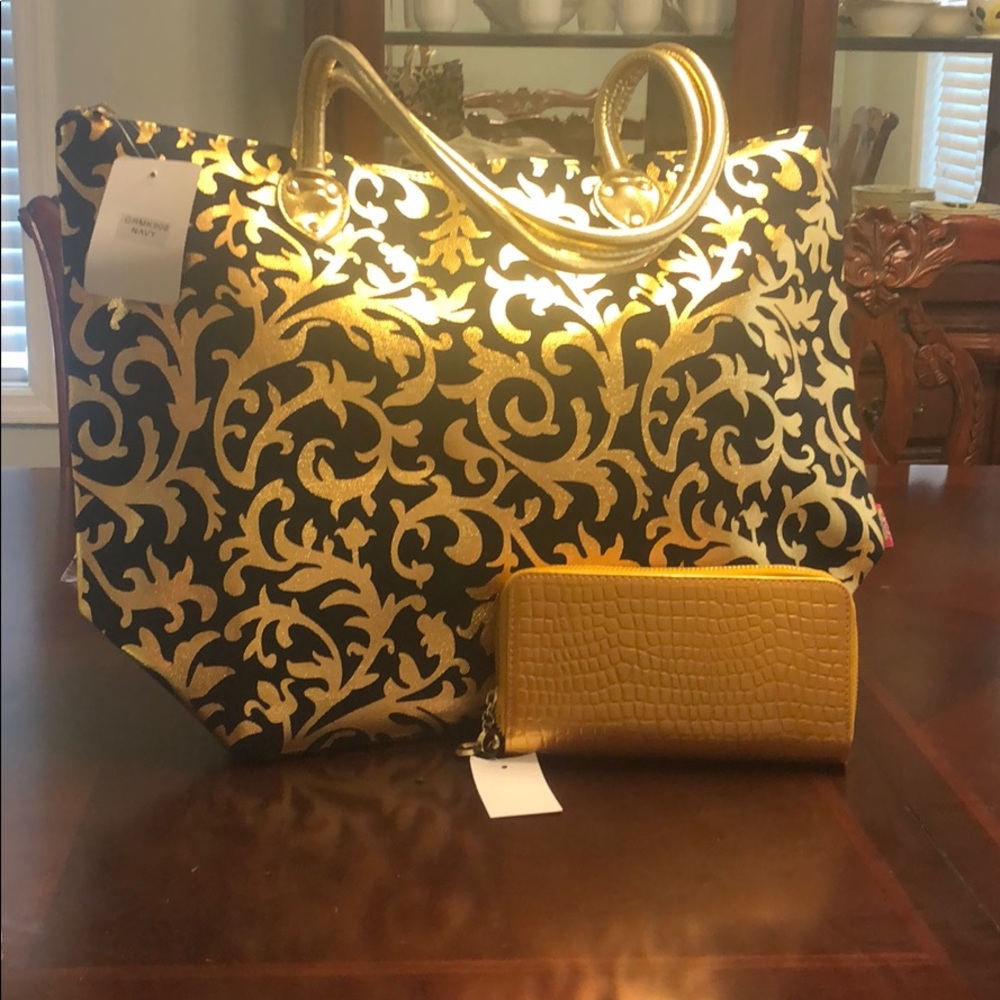Large Tote with Wallet